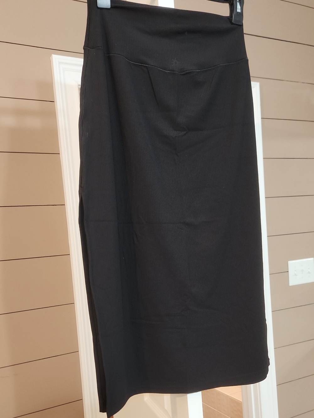aerie Black Ribbed Midi Skirt w/Side Slit.Also Have Blue, Cream & Navy Avail - Picture 9 of 9